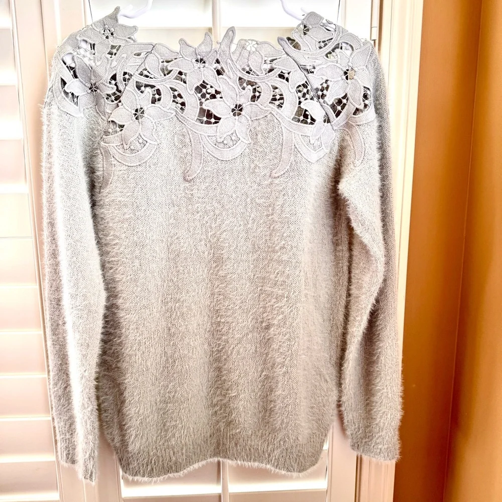 En Creme‎ Eyelash Knit Sweater Sage Green Crochet Lace Yoke Boho S/M NEW
